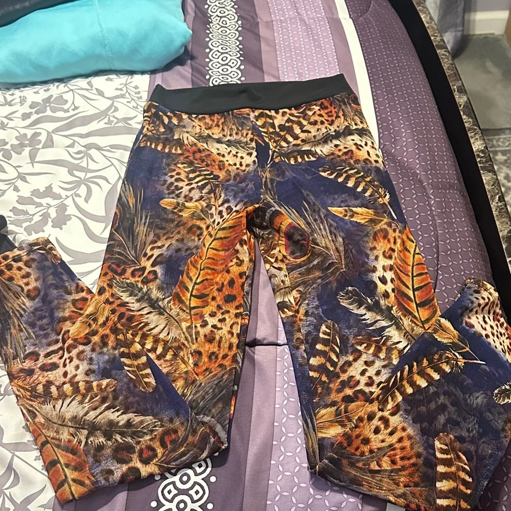 Animal Print Leggings with Black Waistband - Picture 5 of 5